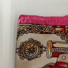 Halsband rose, gemeldet von IKEA Clermont Ferrand über iLost