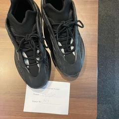 신발 zwart, iLost를 사용하여 Haven Hotel Rotterdam에 보고됨