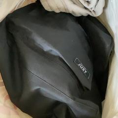 Saco, como reportado por MEININGER Hotel Köln West utilizando o iLost