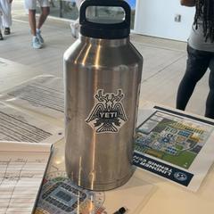 Water bottle bottle silver, as reported by Cincinnati Tennis LLC using iLost