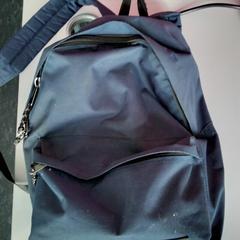 Ryggsäck, rapporterat av Twisto med iLost