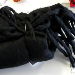 Vestiario - Sjaal zwart, come riportato da Centraal magazijn utilizzando iLost