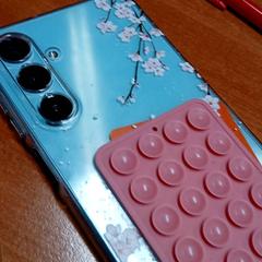 Mobiltelefon Blauw, amint azt Regio Limburg - Leuven az iLost segítségével jelentette.