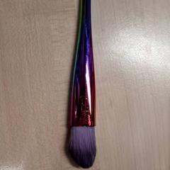 Pinceau maquillage, como reportado por IKEA Grenoble utilizando o iLost