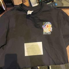 Camisa zwart, como reportado por Haven Hotel Rotterdam utilizando o iLost