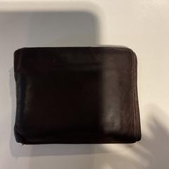 Wallets Sarale, Italië, as reported by Gemeente Amsterdam using iLost