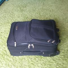 Bagaz Podreczny Podmieniony Na Trasie Lini Modlin Eindhoven 22-04-17 , CZARNA WALIZKA NA KOLKACH