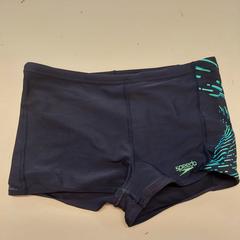 Zwembroek donkerblauw Speedo maat 152 van Brent, zoals gemeld door Avonturenpark Hellendoorn met iLost
