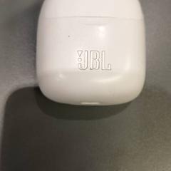 Earpodcase, como reportado por Qbuzz GD Groningen HS utilizando o iLost