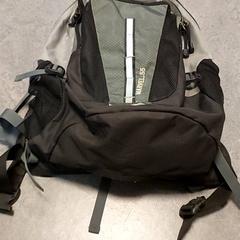 Mochila Groen, zwart, como reportado por Centraal magazijn utilizando o iLost