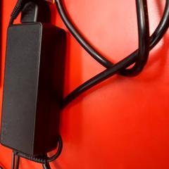 Ladegerät, gemeldet von UvA REC über iLost