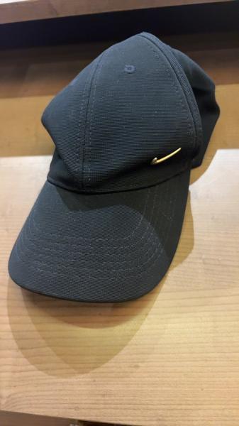 Cap Nika