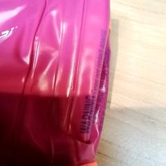 عصابات السباحة، كما تم الإبلاغ عنه بواسطة Beekse Bergen Resorts en Hotel عبر iLost