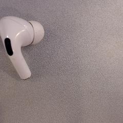 airpod pro, as reported by Walibi Holland using iLost