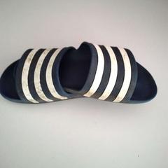 Scarpa, come riportato da Twisto utilizzando iLost