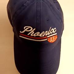 キャップ phoenix がiLostで Mövenpick Hotel Amsterdam City Centre によって報告されました