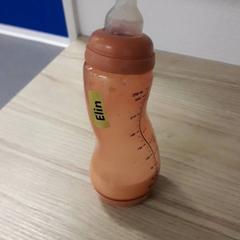 Láhev, jak nahlášeno IKEA Breda pomocí iLost