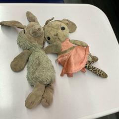 knuffels / plush dolls, jak bylo nahlášeno na iLost