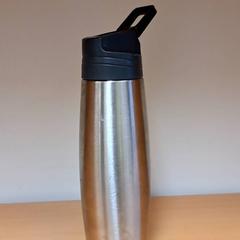 Botella para beber, ha sido reportado por Keolis Lund con iLost