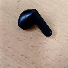 イヤピース Zwart がiLostで Qbuzz GD Groningen Peizerweg によって報告されました