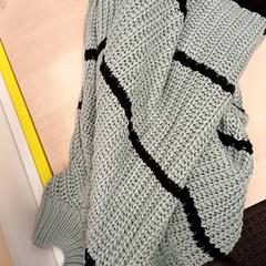 Camisola, como reportado por IKEA Toulon utilizando o iLost