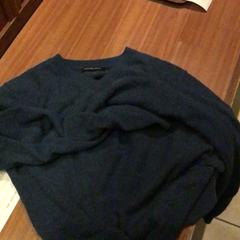 Sweater Blauw wol  merk: monoprix, as reported by Van der Valk Hotel Emmeloord using iLost
