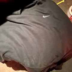 Sweater Black, as reported by Club Nyx/Exit Café using iLost