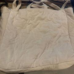 Poltsa Nijntje, gisa salatu by Van der Valk Spier-Dwingeloo iLost erabiliz