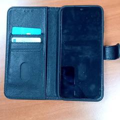 Smartphone-a Met hoesje +  ID + bankkaart KBC, gisa salatu by Regio Limburg - Leuven iLost erabiliz