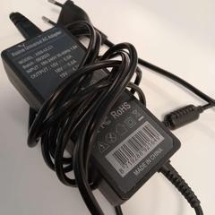 ノートパソコンの充電器 Xssive zwarte oplader がiLostで HU Amersfoort によって報告されました