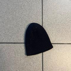 قبعة صغيرة، كما تم الإبلاغ عنه بواسطة Regio Oost-Vlaanderen عبر iLost