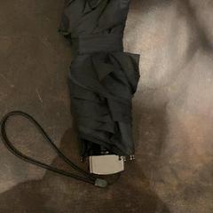 Regenschirm, gemeldet von Van der Valk Hotel Heerlen über iLost