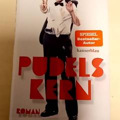 Bok, som rapportert av Mövenpick Hotel Amsterdam City Centre ved bruk av iLost