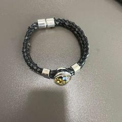 Pulseira, segundo informou Gebo Tours usando iLost