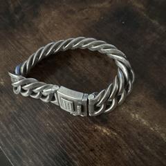 Armband, ako bolo nahlásené iLost