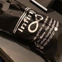 Borsa Swim stuff, come riportato da Van der Valk Hotel Amsterdam Zuidas utilizzando iLost