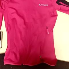 Dzseki Pink, amint azt Mövenpick Hotel Amsterdam City Centre az iLost segítségével jelentette.