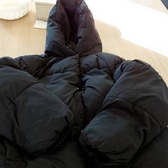 Kleding Jas, jak nahlášeno Centraal magazijn pomocí iLost