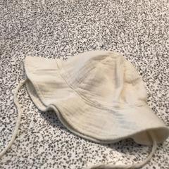 Hat, as reported by MEININGER Hotel Berlin "Mitte" Humboldthaus using iLost