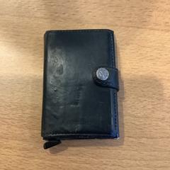 Titolare della carta, come riportato da Gemeente Amsterdam - Bureau Gevonden Voorwerpen utilizzando iLost