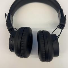 Auriculars, segons ha informat HvA Amstelcampus mitjançant iLost