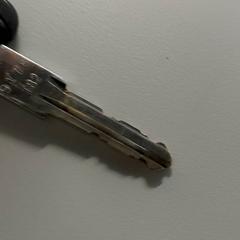 Chiavi, come riportato da Regio Antwerpen - Brussel utilizzando iLost