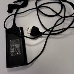 ノートパソコンの充電器 がiLostで Vrije Universiteit Amsterdam によって報告されました