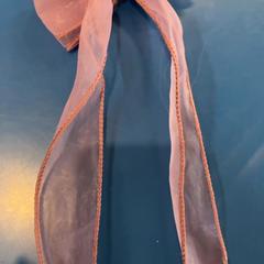 リボン, amint azt IKEA福岡新宮 az iLost segítségével jelentette.