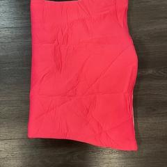 Roze costume | Autotron، كما تم الإبلاغ عنه بواسطة Libéma Beurzen en Evenementen عبر iLost