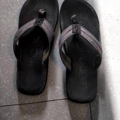 Sandalen, gemeldet von Ziekenhuis Oost-Limburg über iLost