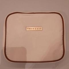 Kosmetyczka SuitSuit, zgłoszono przez Van der Valk Hotel Schiphol przy użyciu iLost