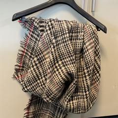 Szal, zgłoszono przez Breng Arnhem przy użyciu iLost