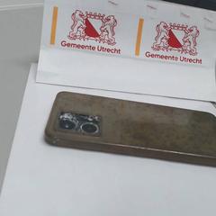 Mobile phone zwart Oppo, as reported by Gemeente Utrecht using iLost