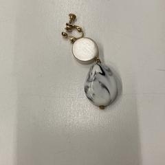 イヤリング片方, segons ha informat IKEA神戸 mitjançant iLost